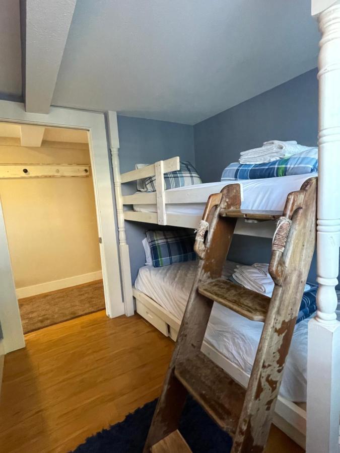 גלווסטון Seablue Cottage - Downstairs; 2 Blocks To The Beach מראה חיצוני תמונה